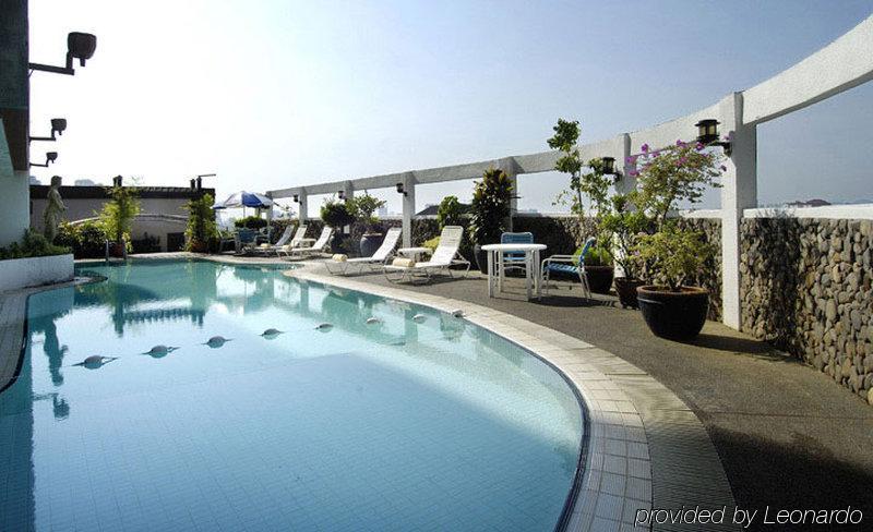 Berjaya Penang Hotel 4*